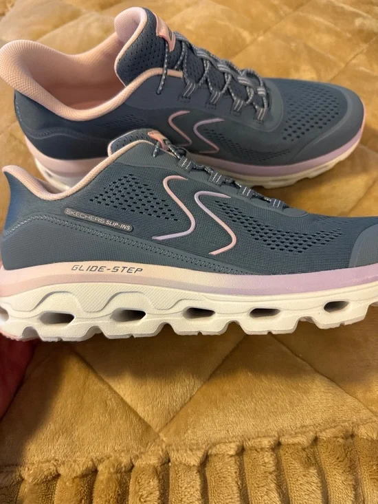 Skechers Adventure Women's Blue and Pink Athletic Walking Shoes - Picture 2 of 4